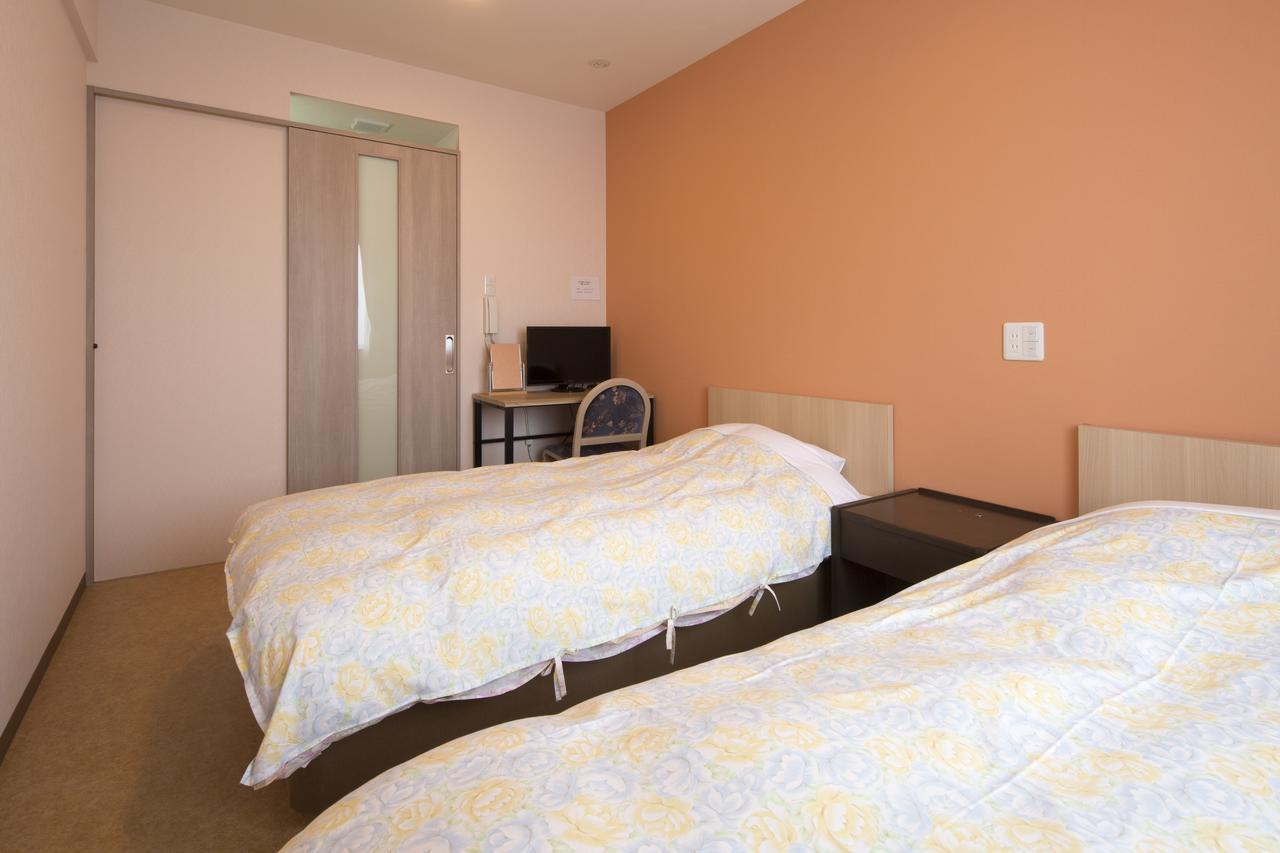 Hotel Asahi Grandeur פוצ'ו מראה חיצוני תמונה