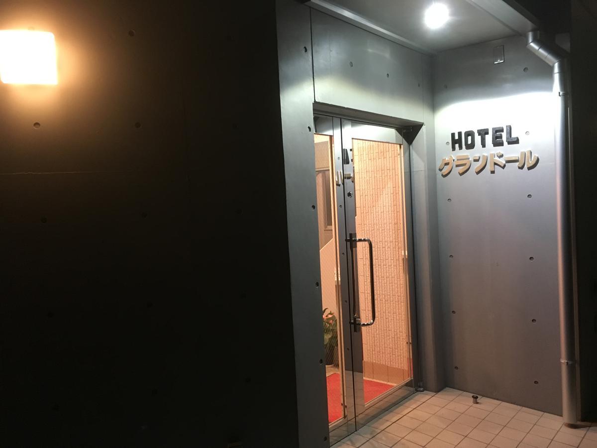 Hotel Asahi Grandeur פוצ'ו מראה חיצוני תמונה