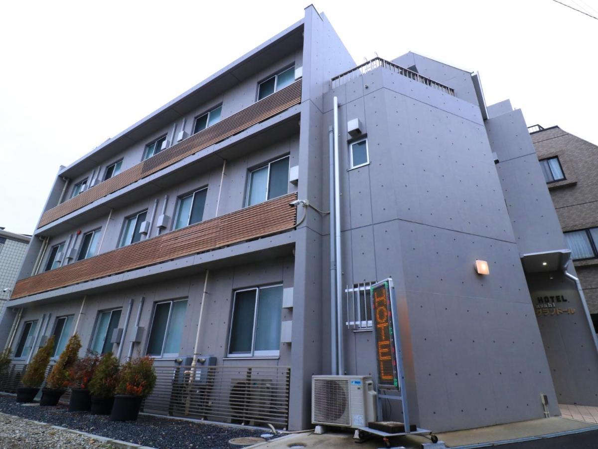 Hotel Asahi Grandeur פוצ'ו מראה חיצוני תמונה
